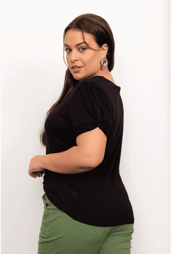 Blusa Manga Curta em Tricot